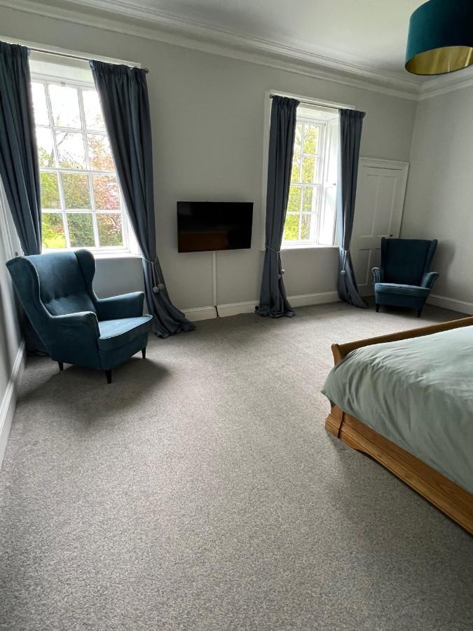 Broomhouse Farmhouse Cheswick  Rom bilde