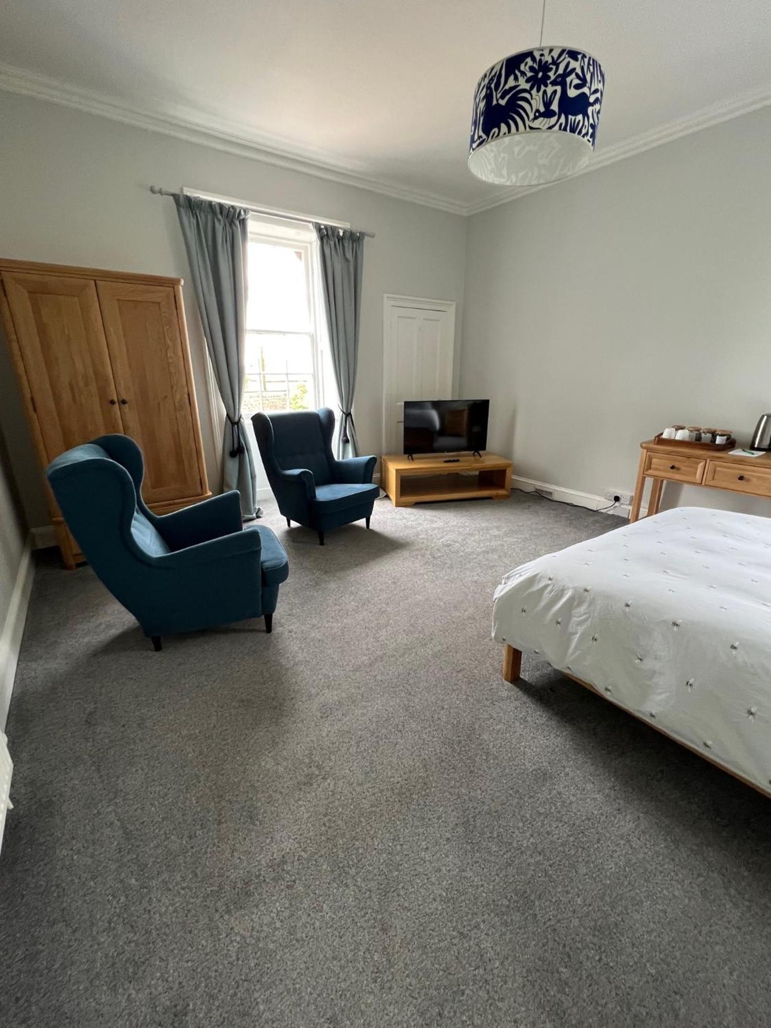 Broomhouse Farmhouse Cheswick  Rom bilde