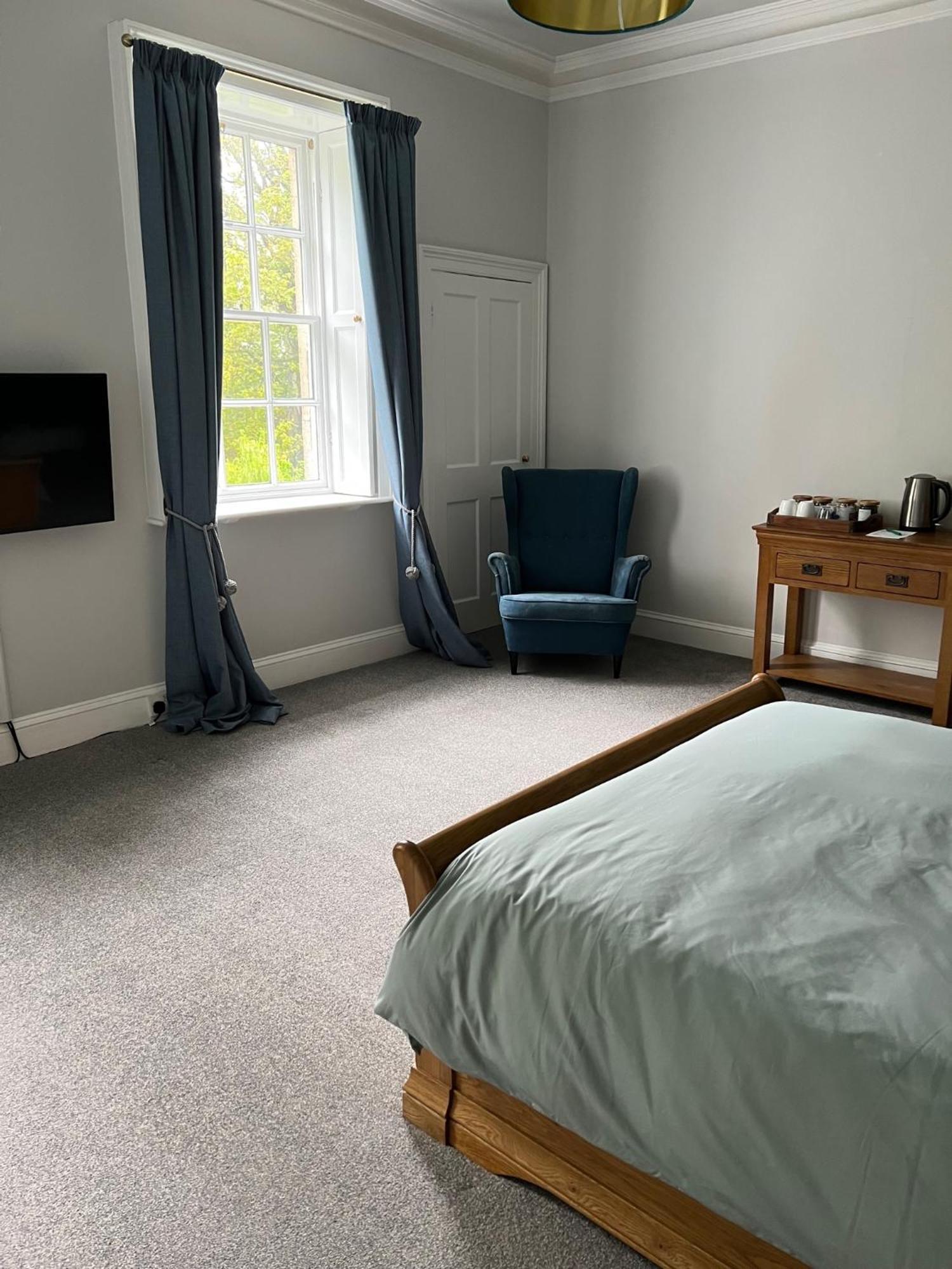 Broomhouse Farmhouse Cheswick  Rom bilde
